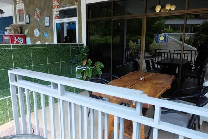 Baan Aomsub Hotel Koh Samet Luaran gambar
